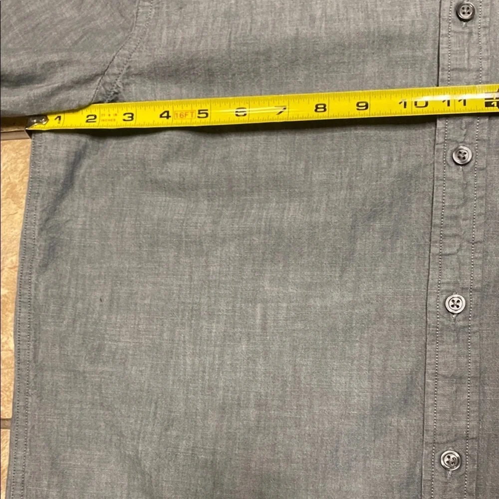 Banana Republic Gray Button-Down Size Large Shirt Office Business Casual